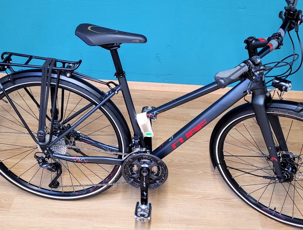 CUBE Travel Sport City Bike